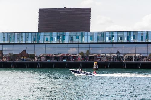 Amalie loves Denmark Copenhagen Street Food - Blick auf das Nationaltheater Amalie loves Denmark Copenhagen Street Food - Blick auf das Nationaltheater