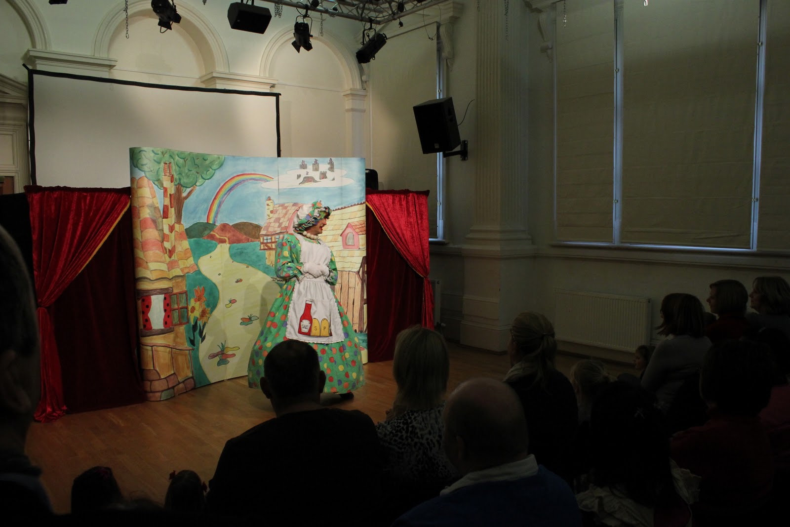 Pocket Panto perform 'Jack and the Beanstalk' at The Old Courthouse, 7