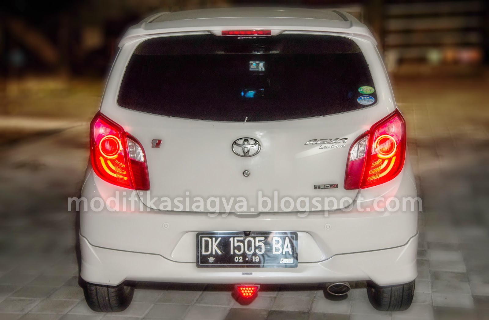 Modifikasi Toyota Agya Modifikasi Lampu Belakang Tail Light Toyota