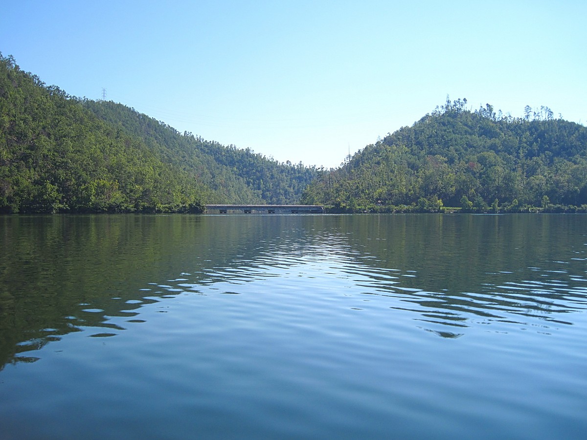 Gary's Outdoor Wanderings2 CHILHOWEE LAKE AND A HIKE AT SCONA LODGE