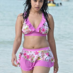 payal_gosh-In-Beach-Photoshoot