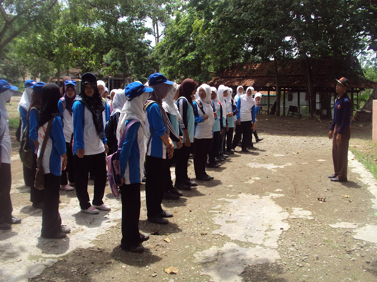 PELANTIKAN PMR MADYA SMP N 1 TALANG DI OW CACABAN