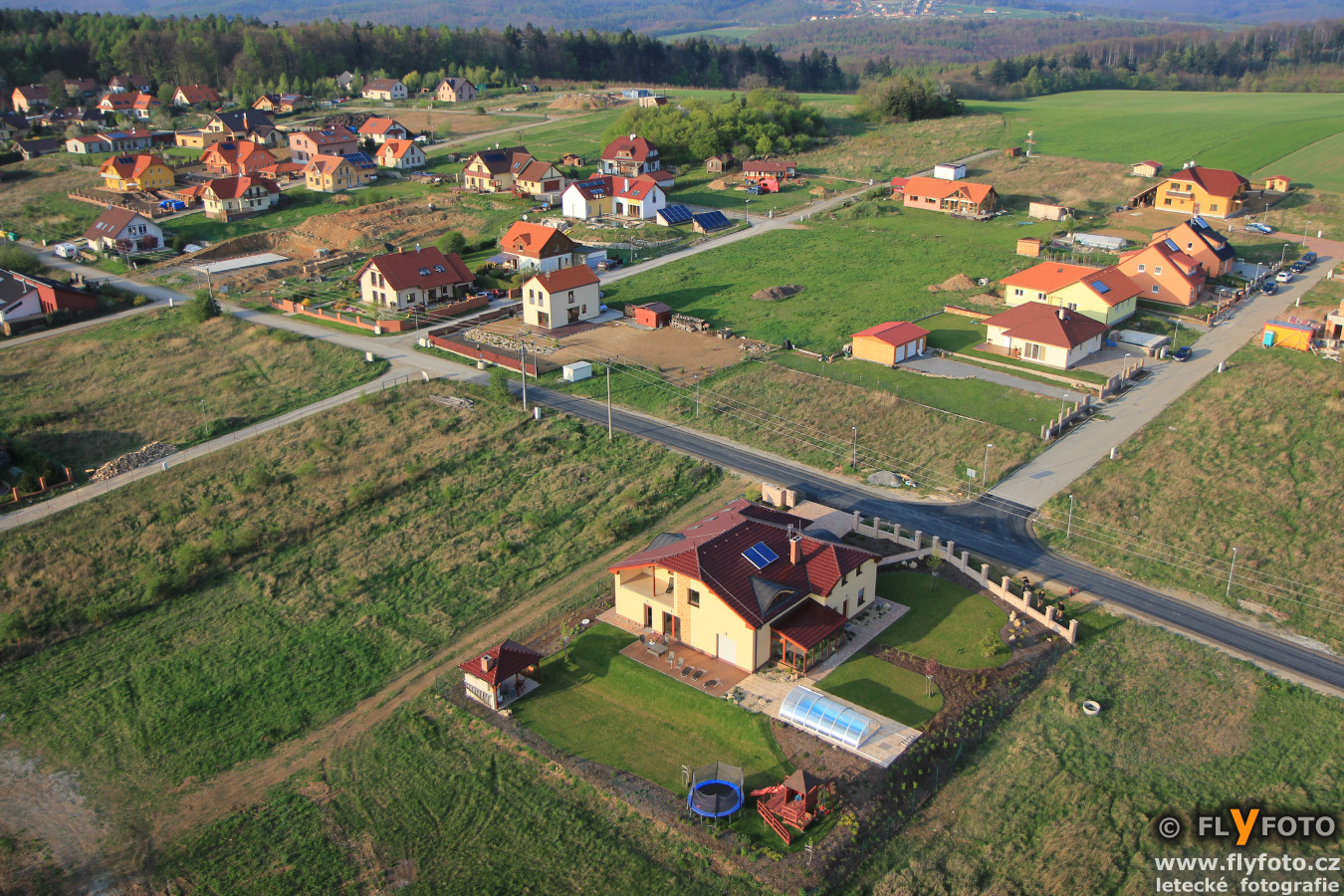 FLyFOTO letecká fotografie a video Babice nad Svitavou
