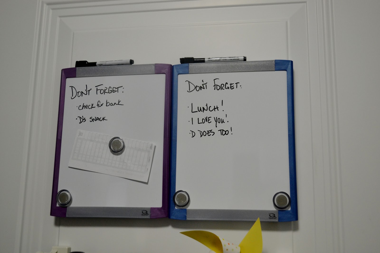 de Jong Dream House Mudroom door message board