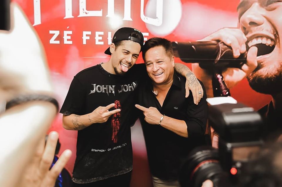 🍷🍷  shows pai filho LEONARDO + ZÉ FELIPE　 em CORAÇÃO SERTANEJO sp 11/11/2019