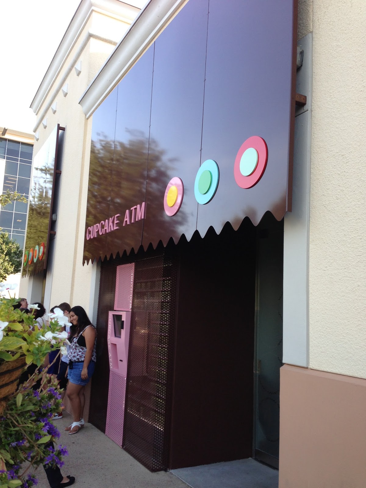 CHOMP! Sprinkles Ice Cream Opening Night