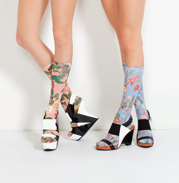 the cult of style SANDALS + SOCKS