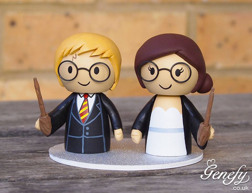 Resultado de imagem para topo de bolo casamento geek