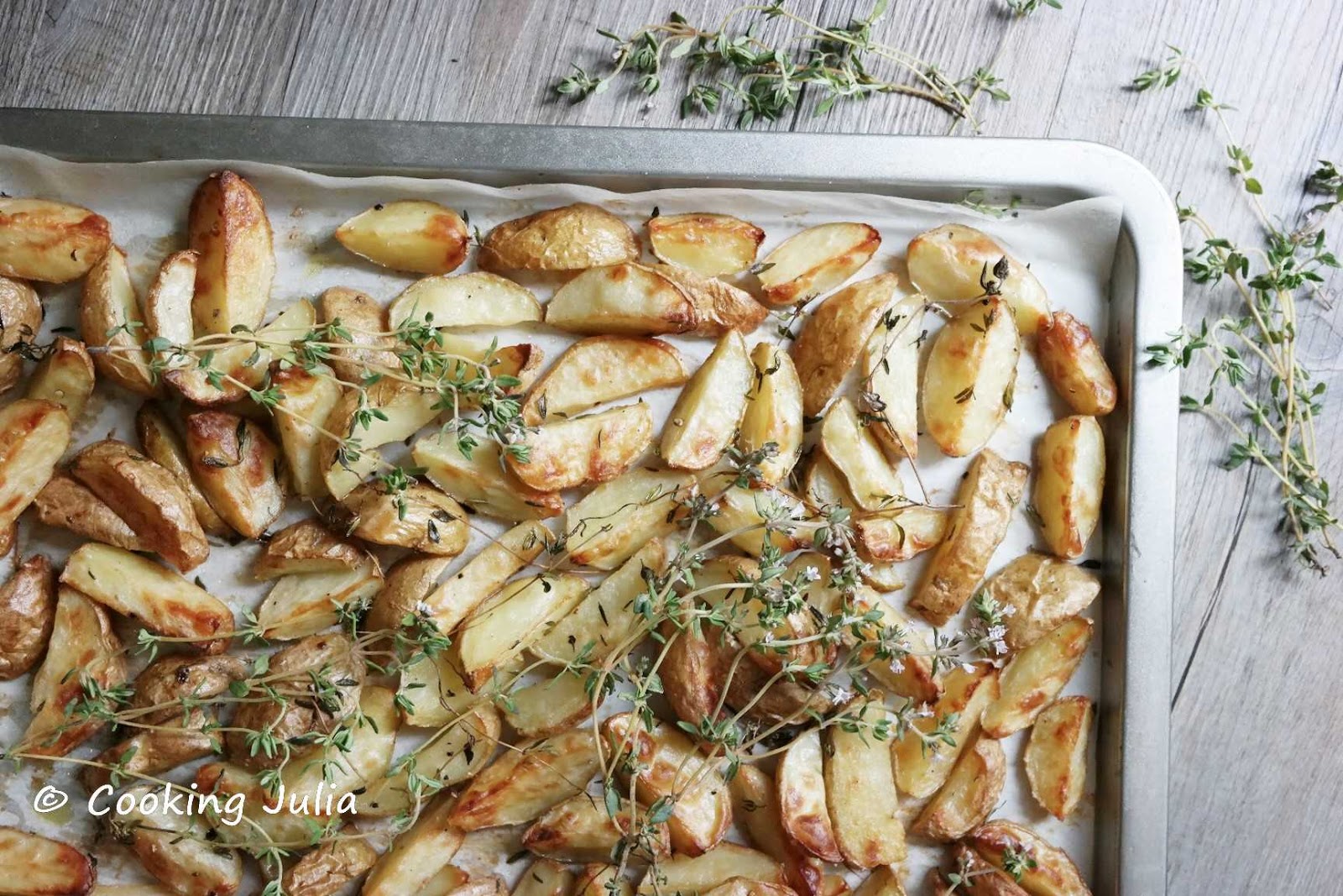 COOKING JULIA POMMES DE TERRE AU FOUR À LA FLEUR DE THYM