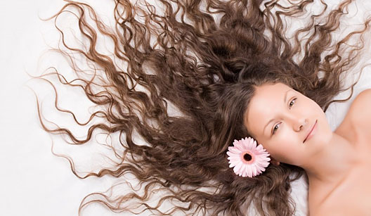 Como tratar cabelos recém descoloridos - Naturalmente Bonita