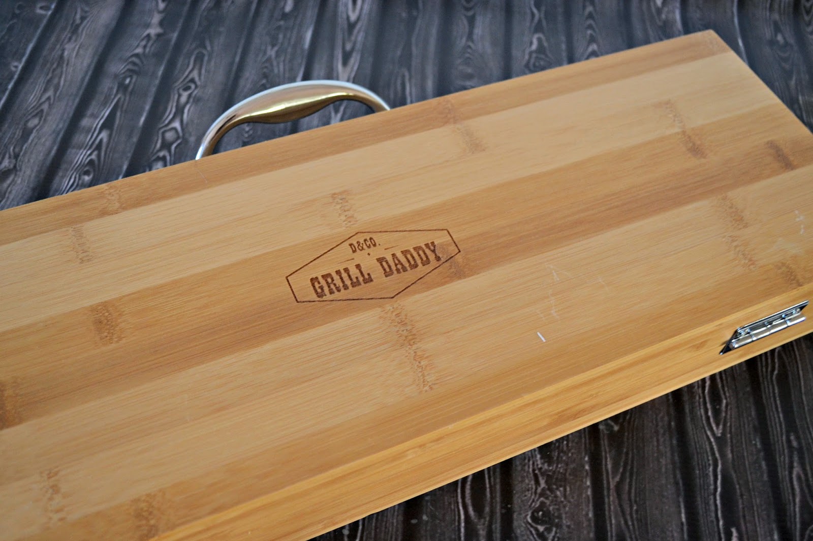 Grill Daddy BBQ set and Chef Daddy Apron {review & giveaway} Building