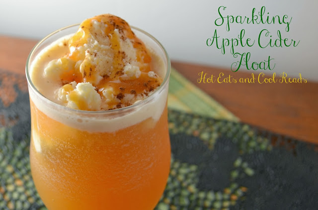 sparkling+apple+cider+float 27 Amazing Apple and Pumpkin Recipes for Fall 73