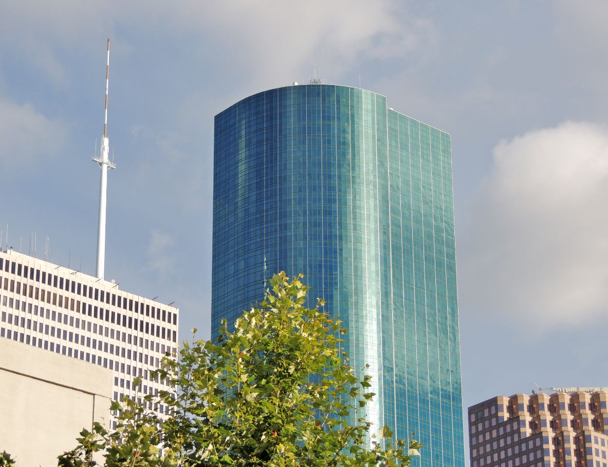 Houston in Pics: Wells Fargo Plaza Office Tower (1983)