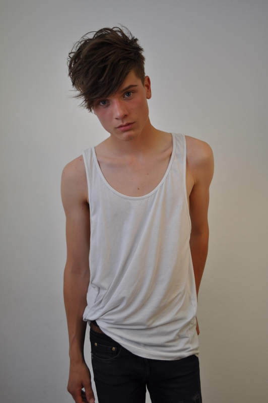 First time petite twink pussy