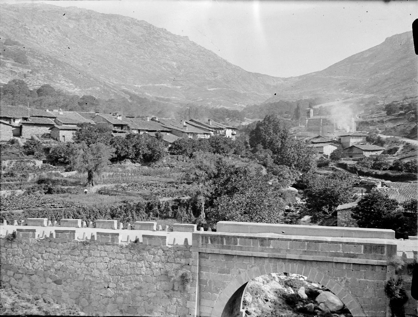 JOYANCO FOTOTECA CUEVAS DEL VALLE