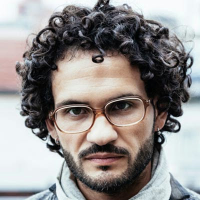 Long-Curly-Hair-Men-%5B1%5D.jpg
