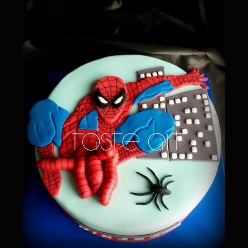 Örümcek Adam PastasıSpiderman Pastası