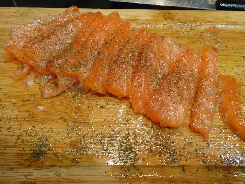 Recetas de Fina SALMON AHUMADO CON ENELDO