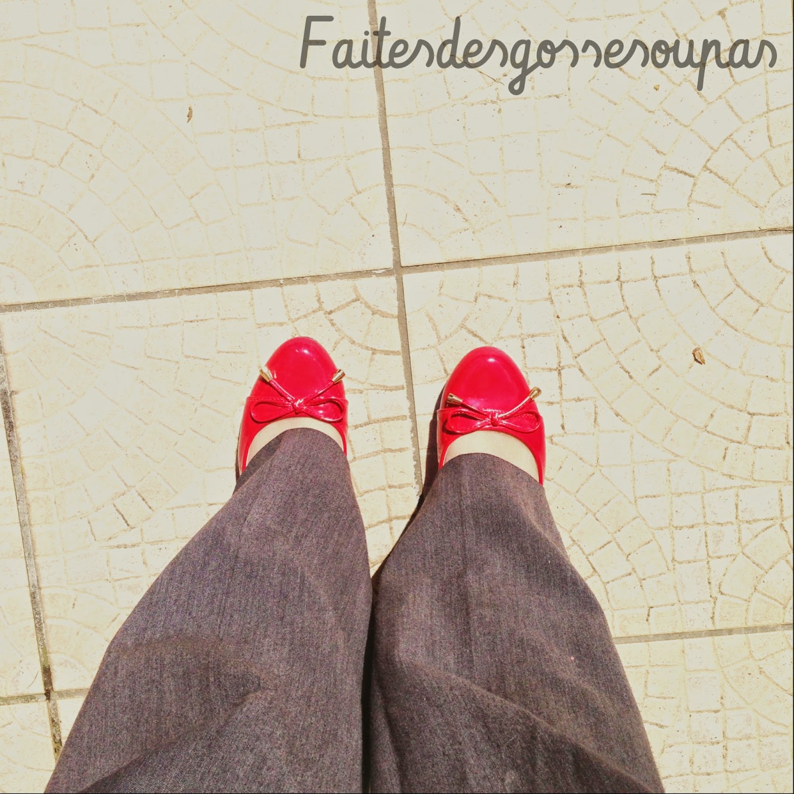 chaussure ballerine rouge http://faitesdesgossesoupas.blogspot.fr