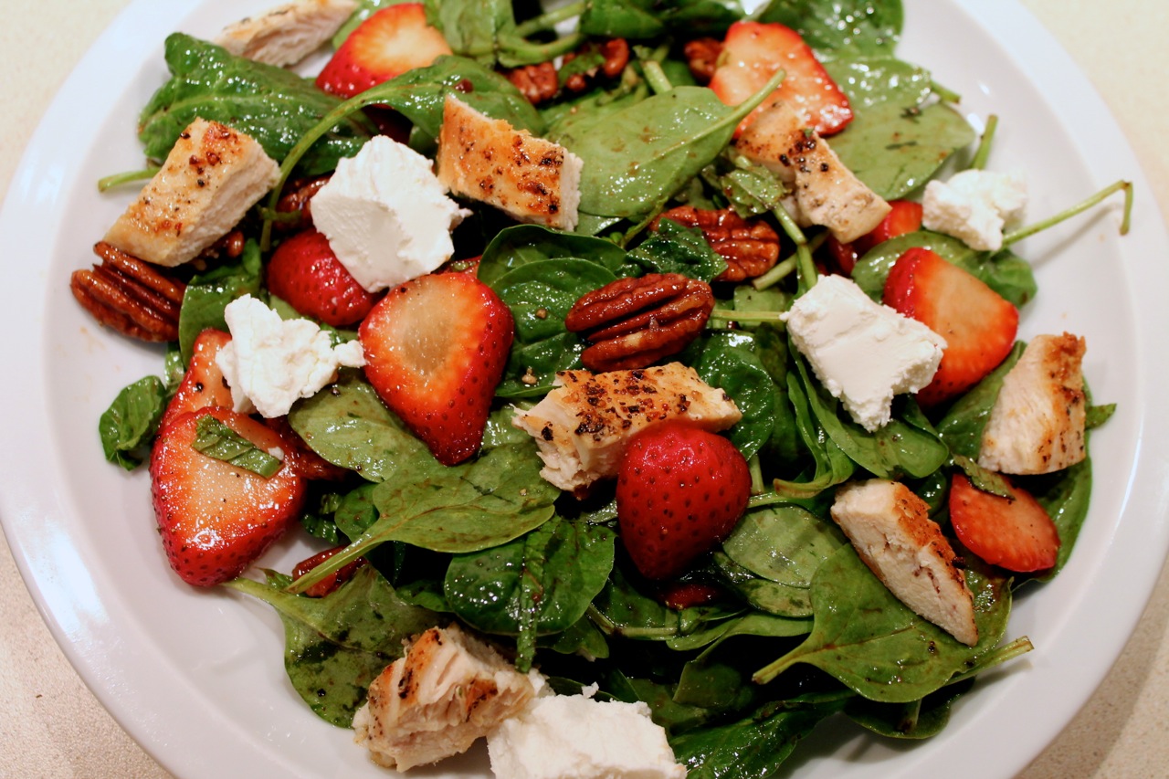 Cook In / Dine Out ChickenStrawberry Spinach Salad