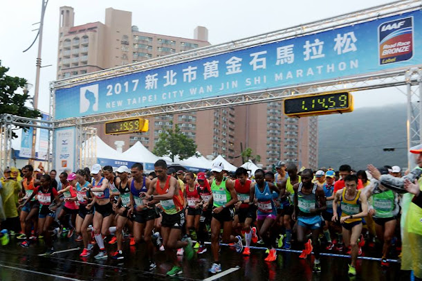 萬金石馬拉松是全台灣的光榮,已經連續3年獲得銅標籤認證,希望透過今年舉辦,明年可以正式升級為銀標籤認證,成為全台灣等級最高,也是唯一的國際比賽。 萬金石馬拉松是全台灣的光榮,已經連續3年獲得銅標籤認證,希望透過今年舉辦,明年可以正式升級為銀標籤認證,成為全台灣等級最高,也是唯一的國際比賽。