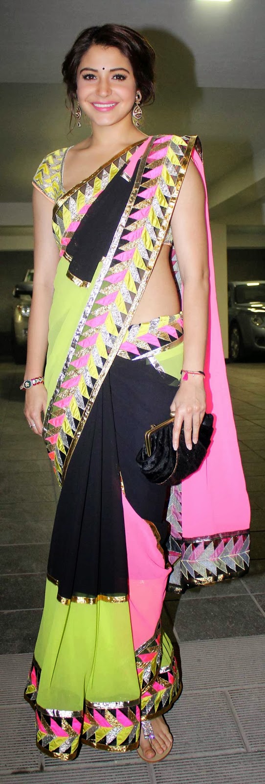 Latest Bollywood News, Gossips and Most Boldest and Hot Photos of