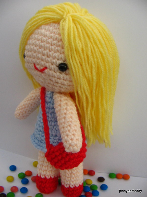 Free amigurumi pattern little girl Kate