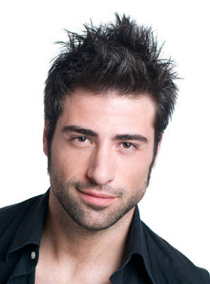 Corte de pelo de hombre en estilo clásico en cabello corto | Cortes de