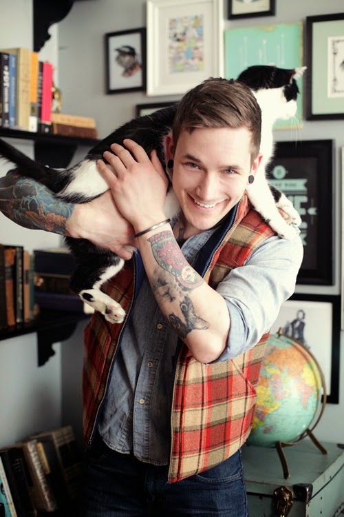 20 Most Beautiful Cat Tattoos Design & Ideas on hand wrist