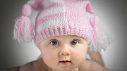 Baby wallpaper met een baby met roze muts . HD baby achtergrond foto (hd baby wallpaper met een baby met roze muts hd baby achtergrond foto)