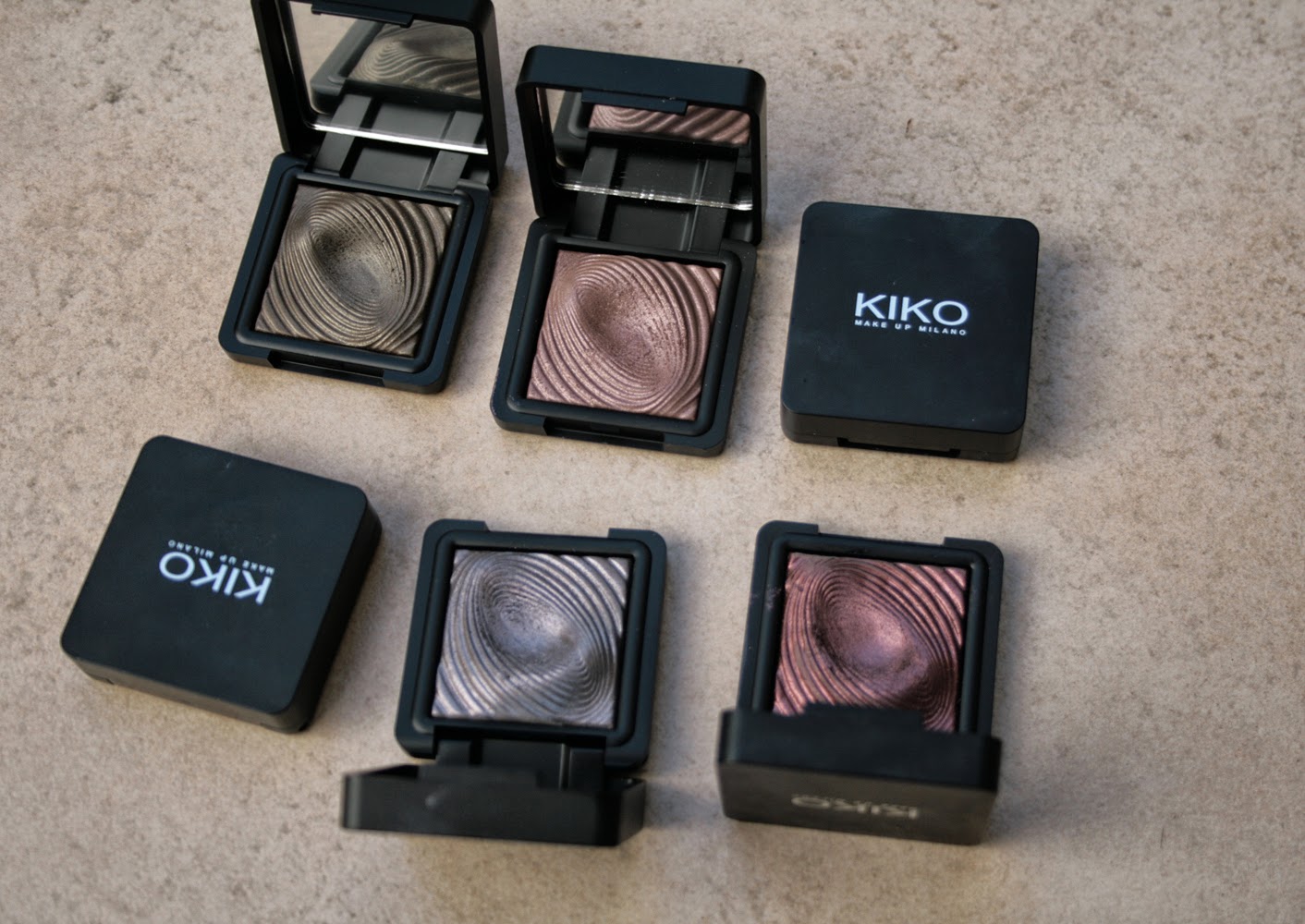 Blush Me Baby! Kiko Water Eyeshadow kolekcja, swatche