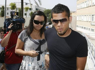 Dani Alves with Wife