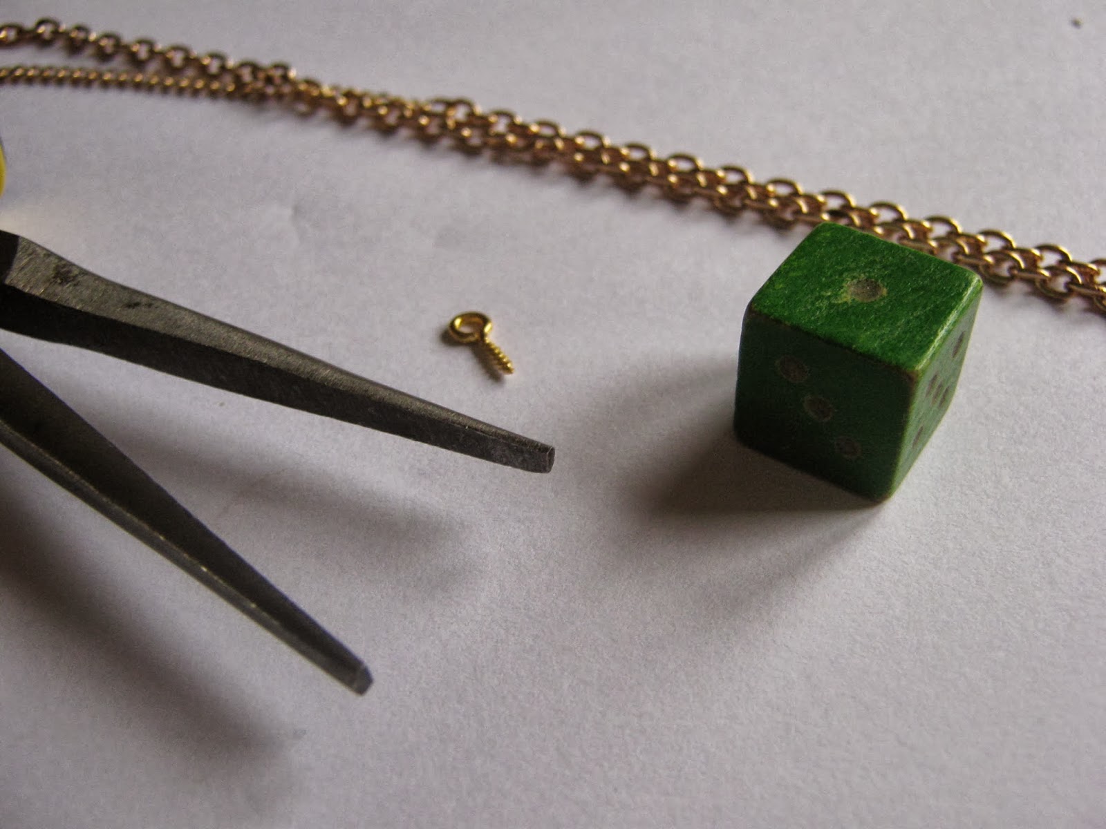 How to Vintage Dice Necklace Awake + Make A Blog for Creative Living