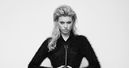 MAJOR MODEL WOMEN: KELSEY VOGELZANG by ANNA SHMEL
