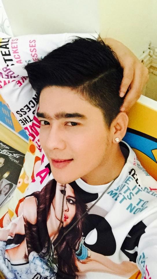 M y a n m a r H u n k s Zay Ye Htet Selfie