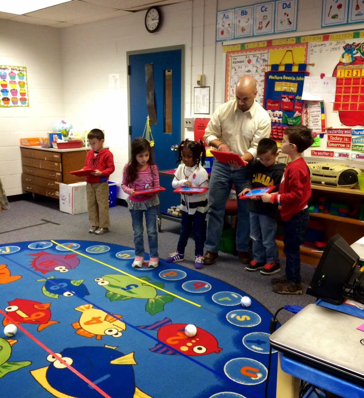 Kindergarten Is Crazy (Fun): STEM and teamwork in Kindergarten with Sphero!