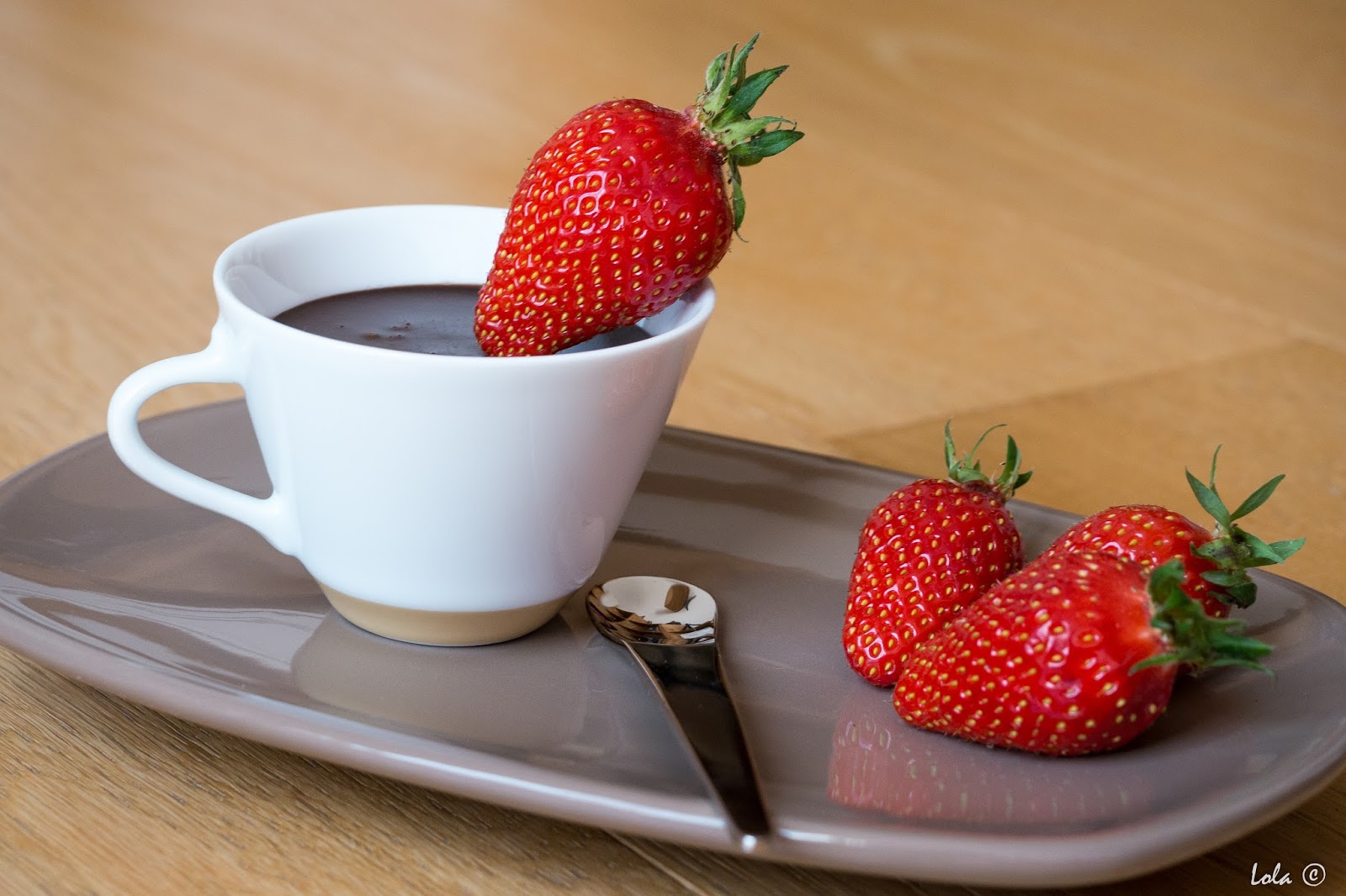 La Fabrique de Lola Chocolate Pot by Jamie Oliver