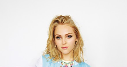 Oh Yisus!: ANNASOPHIA ROBB EN NYLON MÉXICO