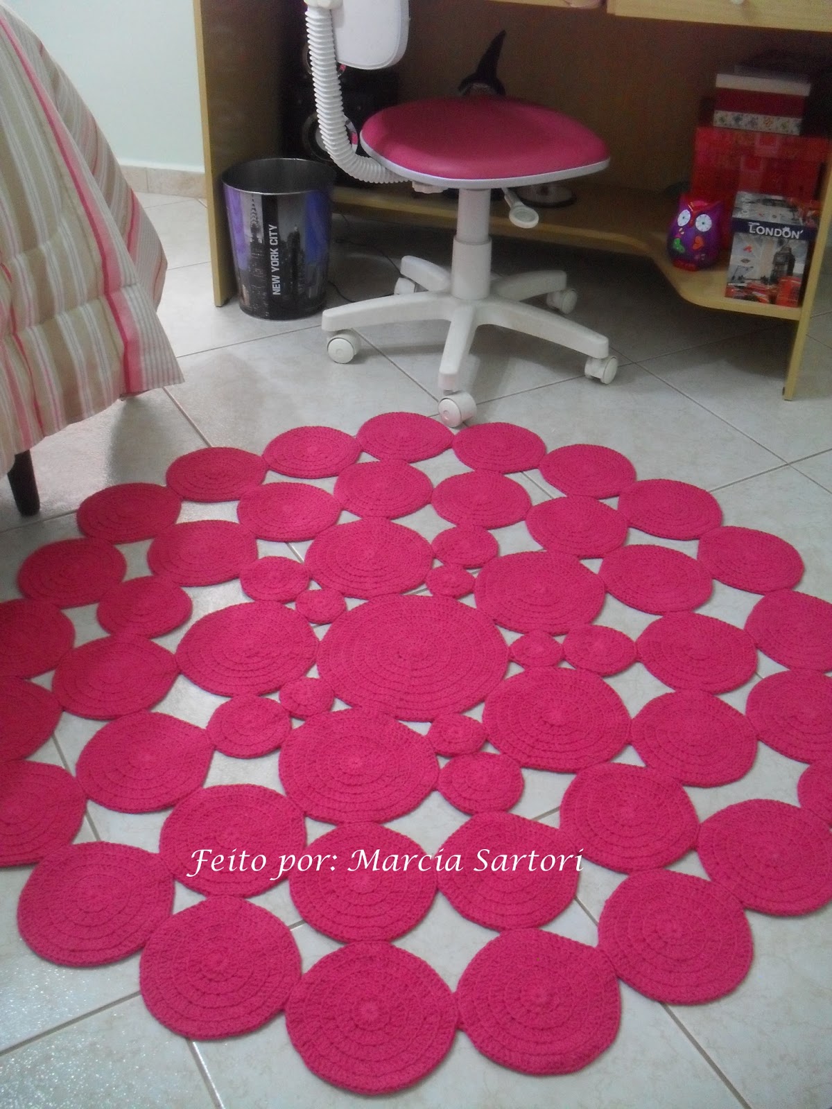 para mostrar a voc?s mais um trabalho entregue de bolas todo pink que Comprar Tapete Redondo Para Quarto ~ para mostrar a voc?s mais um trabalho entregue de bolas todo pink que
