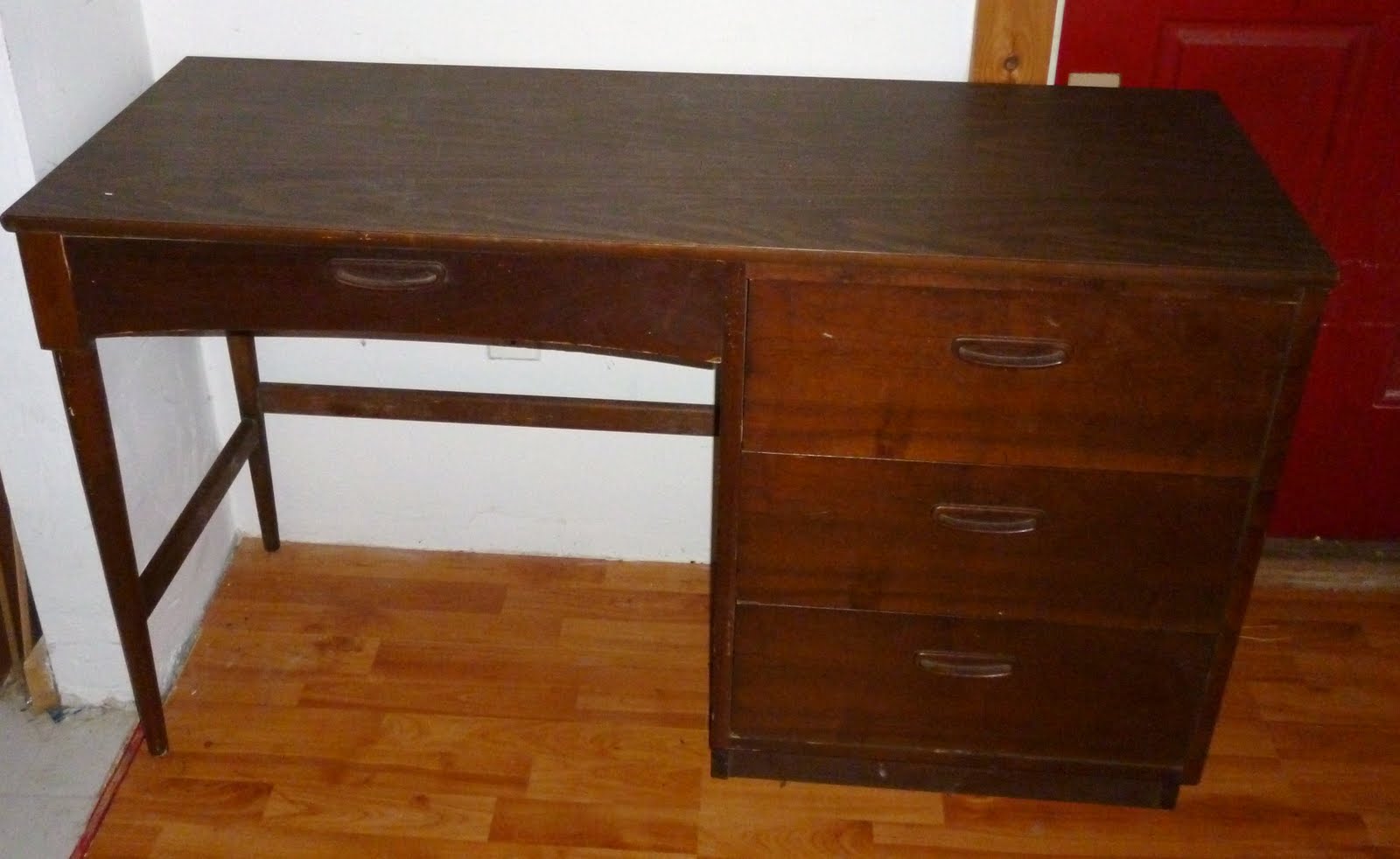 Green Bunny Antiques Lane Desk And Dresser