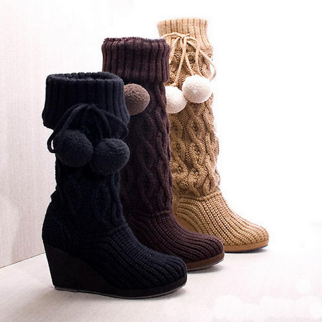 Knitted Boots - Cool Photos