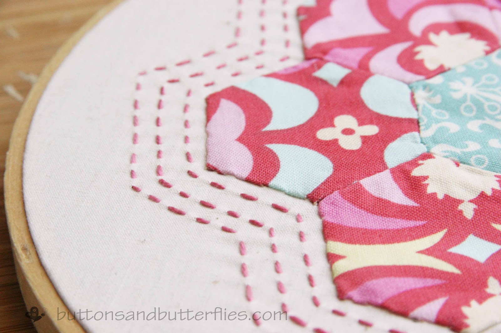 Buttons and Butterflies English Paper Piecing {Tutorial}