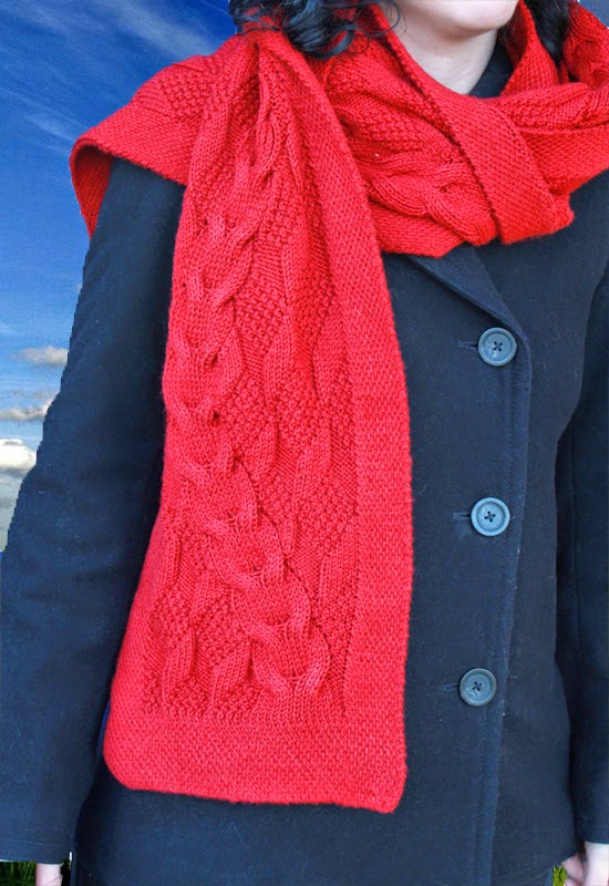 http://www.ravelry.com/patterns/library/reveur-scarf