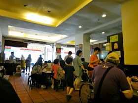 Inside Hang Zhou Xiao Long Bao Taipei