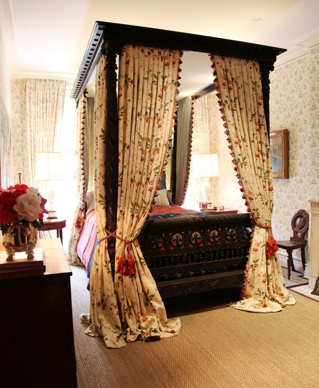 Chic Master Suite Home Design Interior