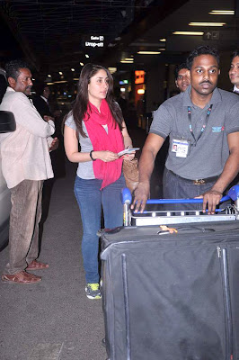 Kareena Kapoor snapped at Airport