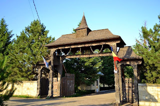  Manastirea Vladimiresti