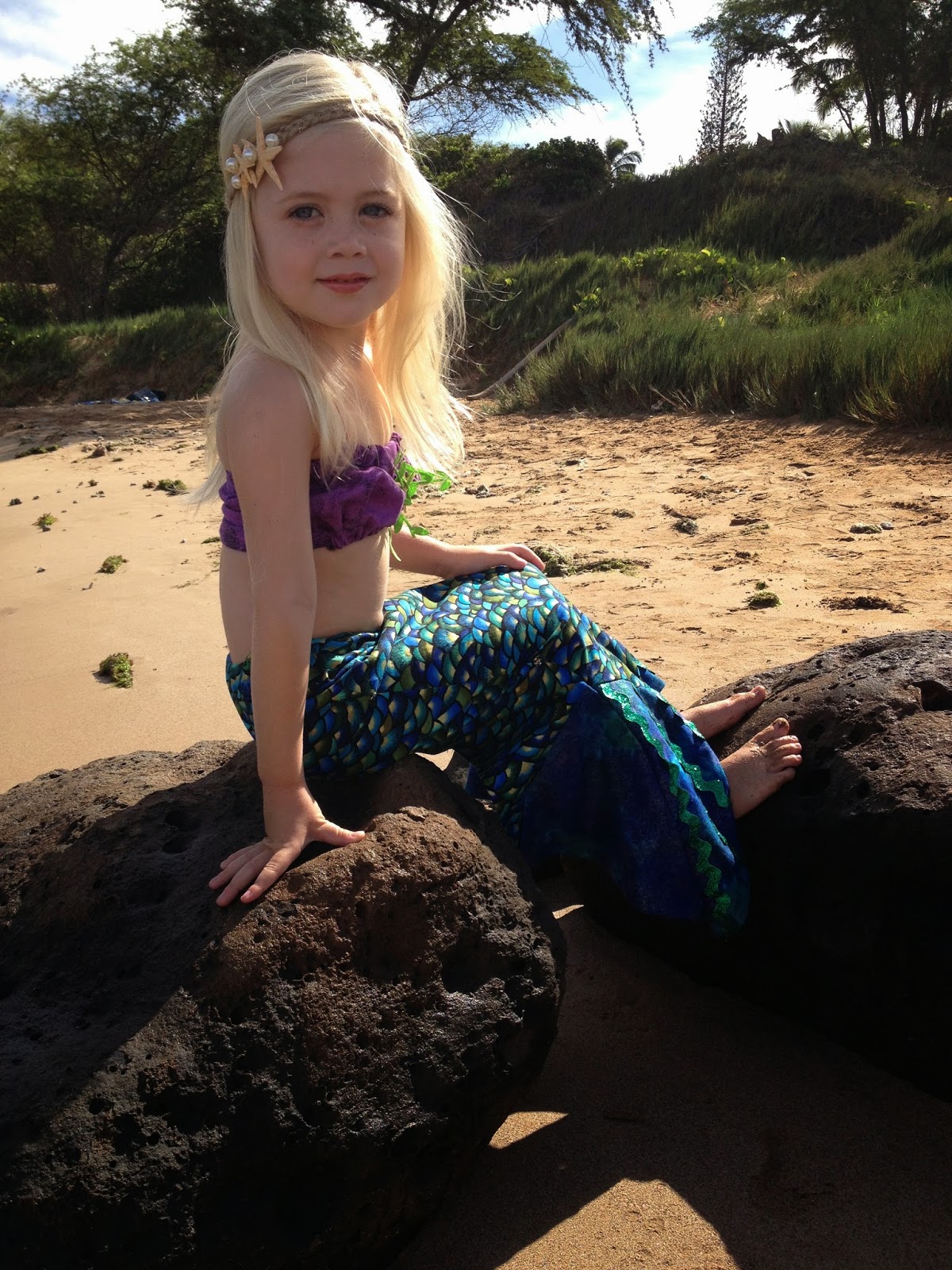 DIY kids Halloween mermaid costume fin you can walk in starfish headband Ivy and Company DIY kids Halloween mermaid costume fin you can walk in starfish headband Ivy and Company