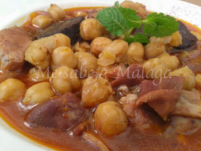 receta callos con garbanzos a la malagueña