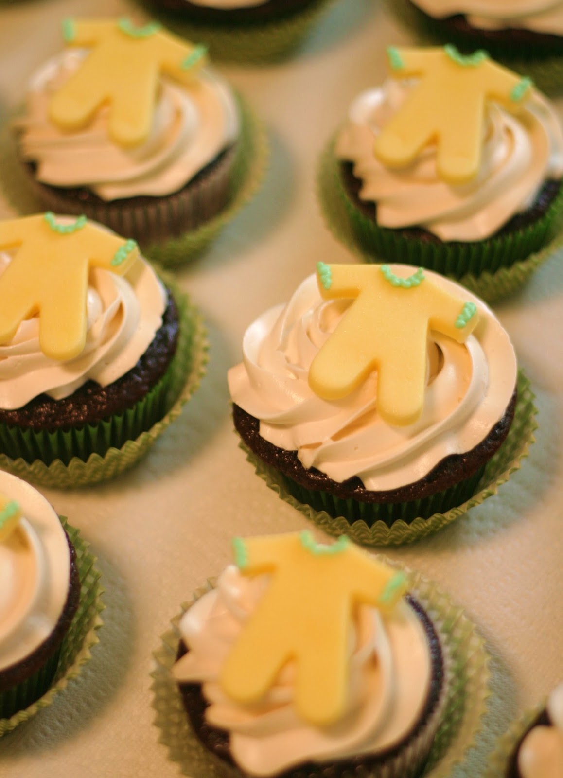 Pink Little Cake Gender Neutral Baby Shower Cupcakes